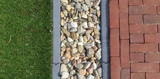 Kunstgras in algemene ruimte appartementencomplex Odoorn